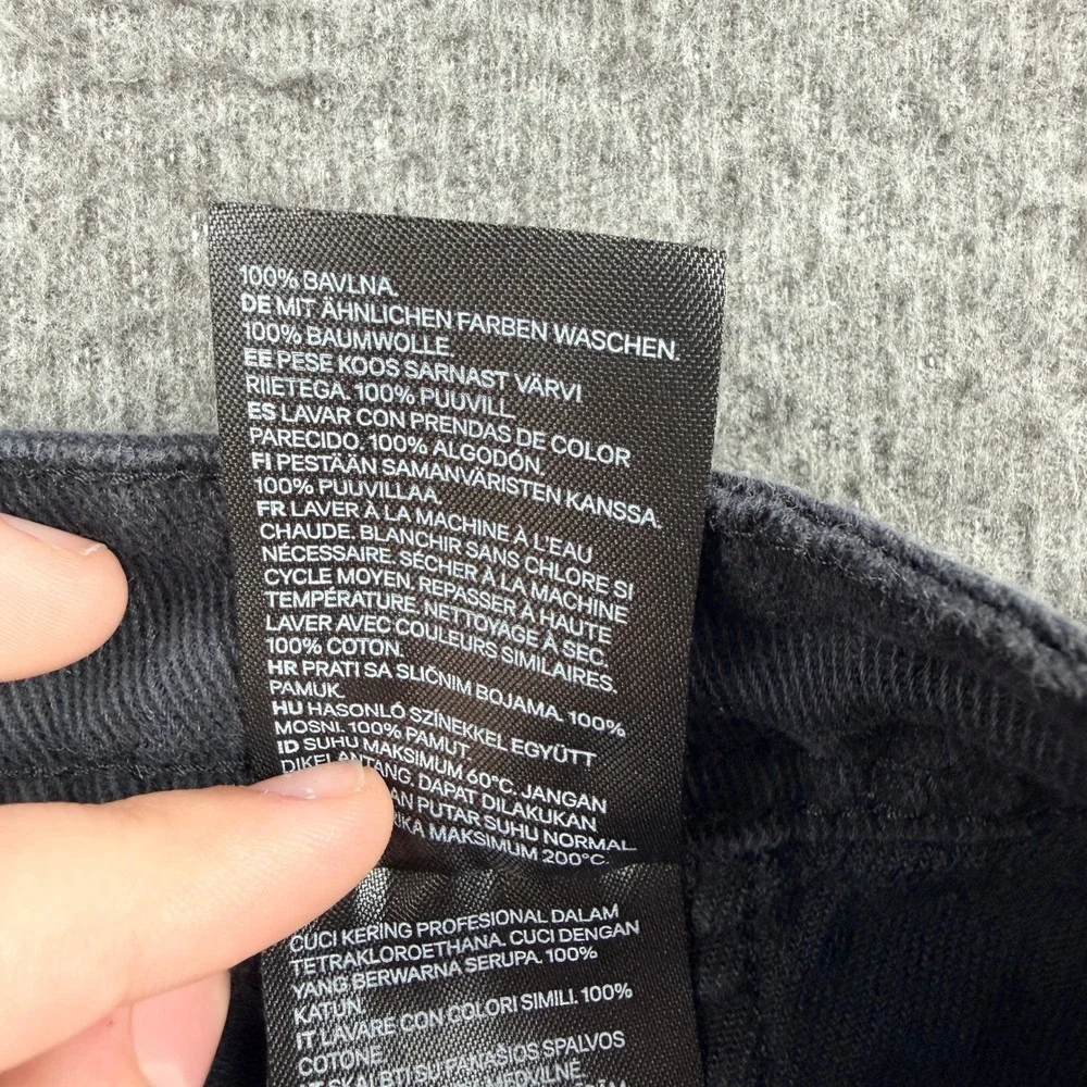 H&M Divided Black Denim Women's 4 Button‎ Front Mini Skirt Raw Hem